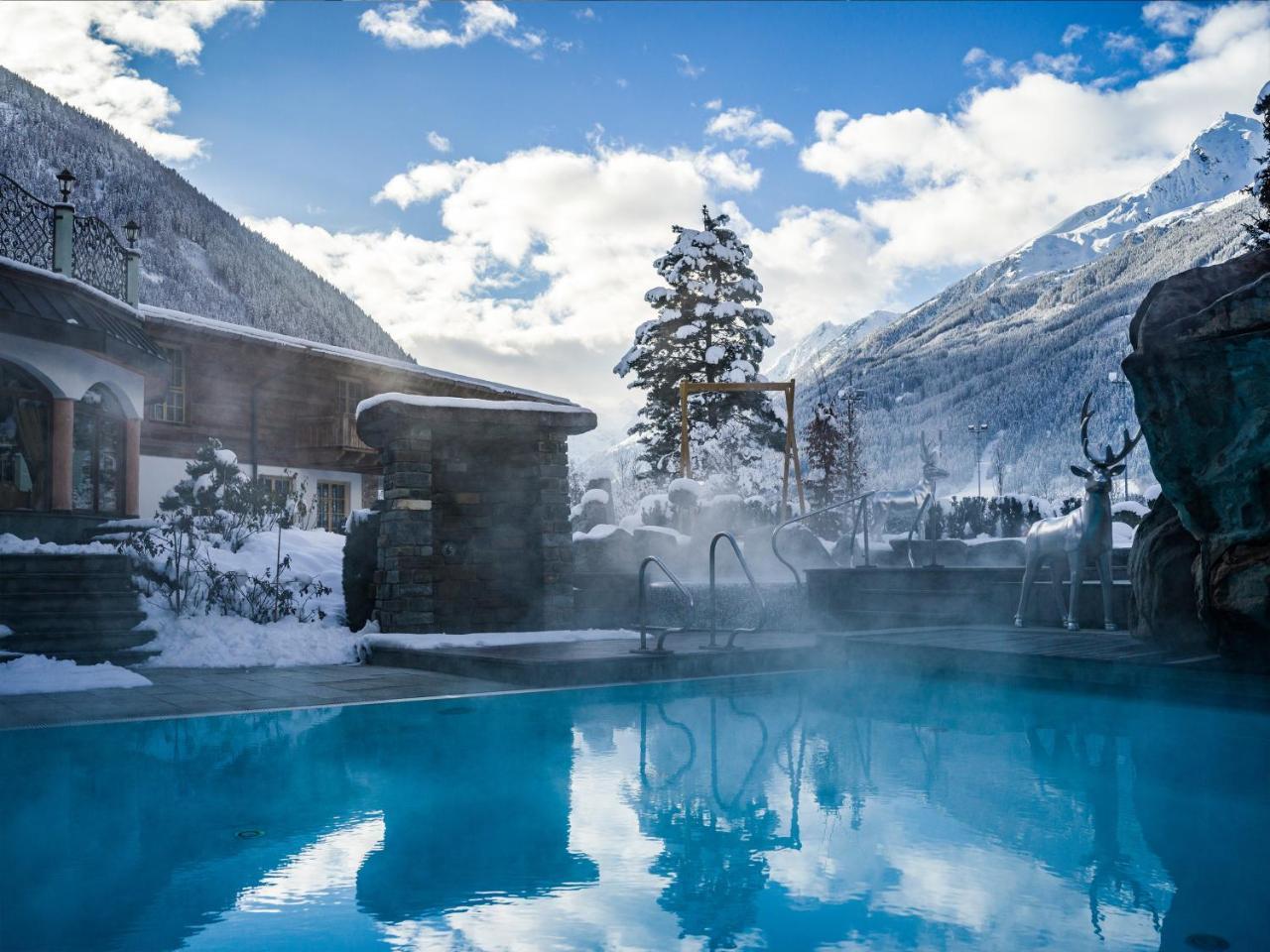 Relais&Châteaux Spa-Hotel Jagdhof Neustift im Stubaital Exterior foto